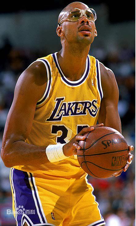 围绕伦纳德 围绕伦纳德